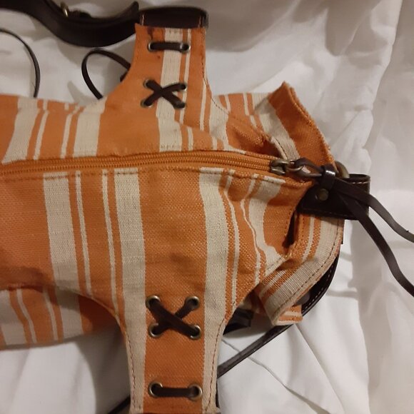 NWOT Rampage Extra Elongated Barrel Handbag Interior and Exterior Compartments - Picture 8 of 10